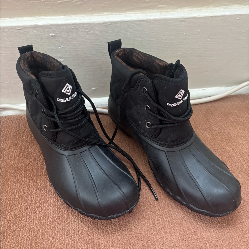 Dream Pairs Black Duck Boots